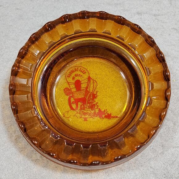HAROLD'S CLUB Or Bust! Reno Advert Round Ruffled Pedestal Amber Glass Ashtray - Picture 1 of 7